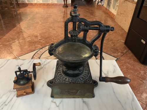 Macina caffè antico della - macina,